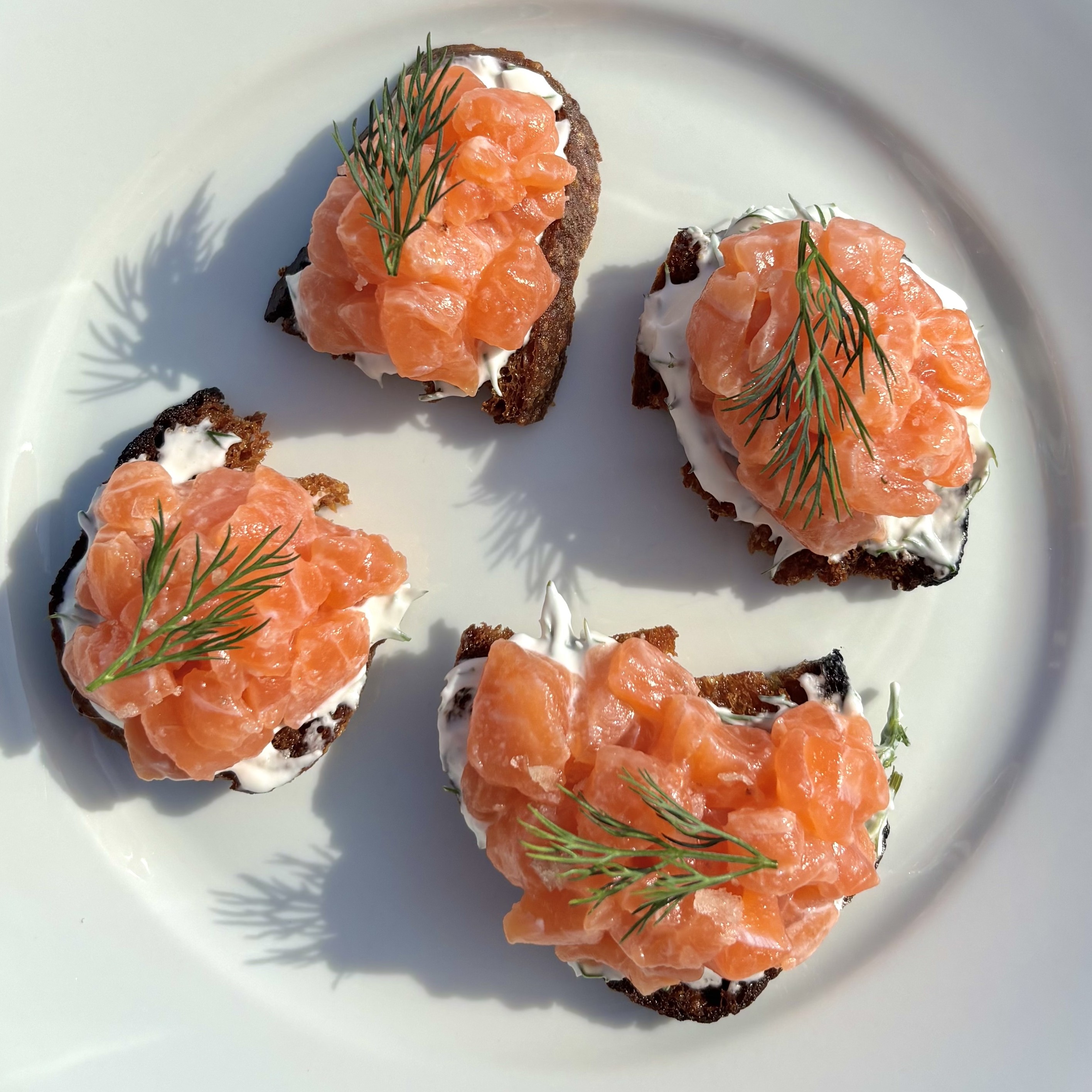 salmon tartar